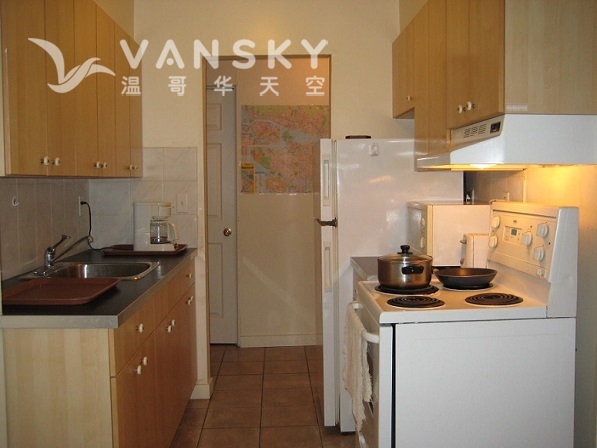 250305002131_ibr kitchen.JPG